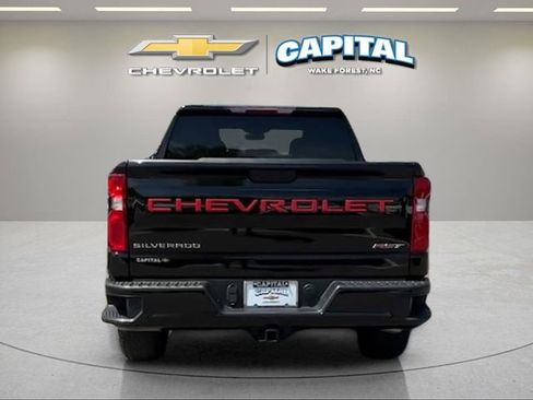 Certified 2022 Chevrolet Silverado 1500 RST image 4