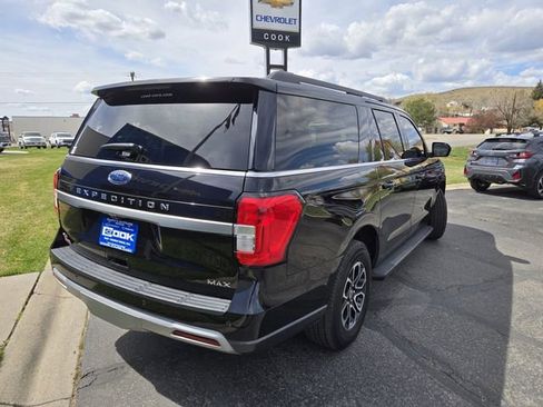 Used 2024 Ford Expedition Max XLT AWD/4WD image 3