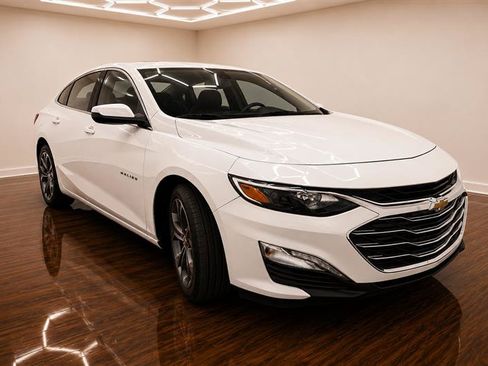 Used 2021 Chevrolet Malibu LT FWD image 10