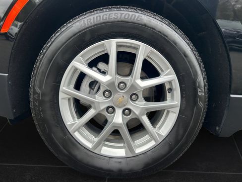 Used 2024 Chevrolet Equinox LT AWD/4WD image 9