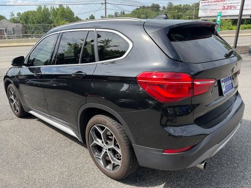 Used 2017 BMW X1 xDrive28i AWD/4WD image 2
