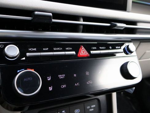 New 2026 Hyundai Tucson Limited image 38