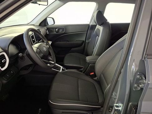 New 2026 Hyundai Venue SEL FWD image 11