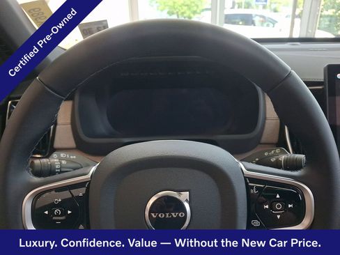 Used 2026 Volvo XC90 B6 Plus w/ Protection Package Premier AWD/4WD image 19