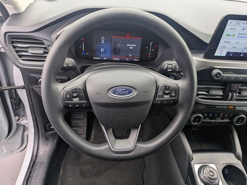 Used 2025 Ford Escape Active AWD/4WD image 19