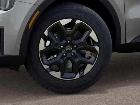 New 2026 Kia Sorento S image 9