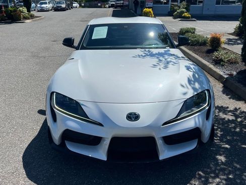 Used 2022 Toyota Supra Premium w/ Driver Assist Package RWD image 5