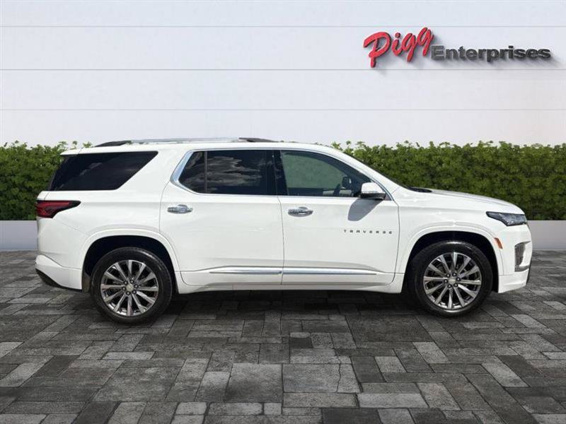 Used 2023 Chevrolet Traverse Premier FWD image 7