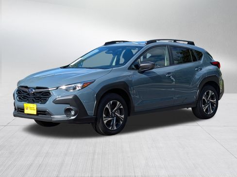 Used 2025 Subaru Crosstrek 2.0i Premium w/ Crosstrek Mirror Package AWD/4WD image 3