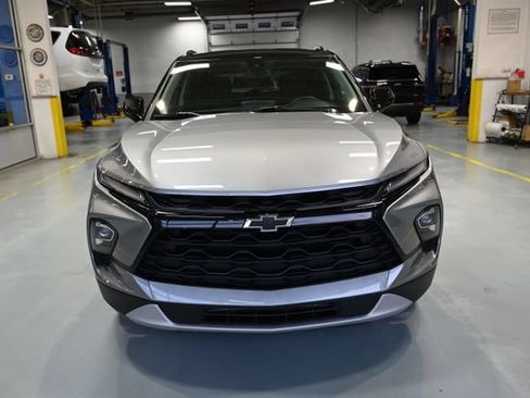 Used 2024 Chevrolet Blazer LT w/ Convenience Package image 2