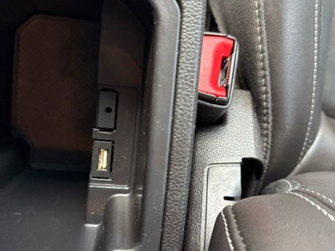 Used 2015 Chevrolet Cruze LT image 12