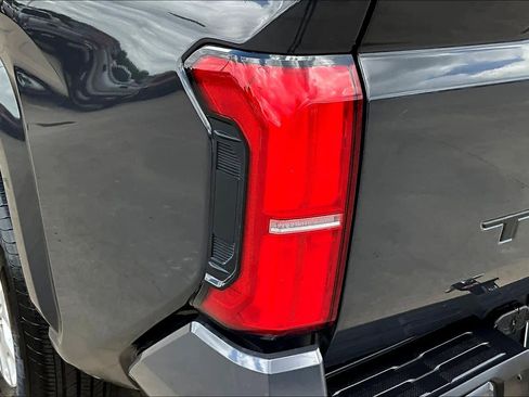 Used 2025 Toyota Tacoma SR5 image 29