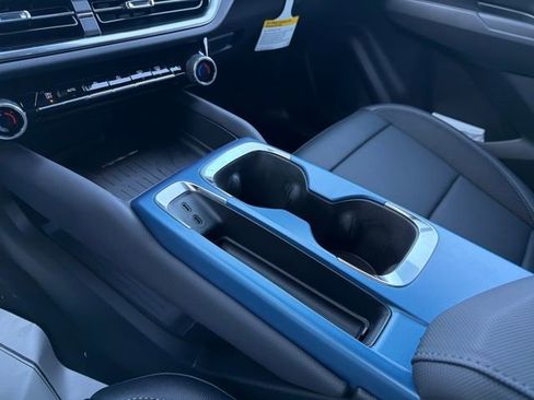 New 2026 Chevrolet Equinox EV LT image 33