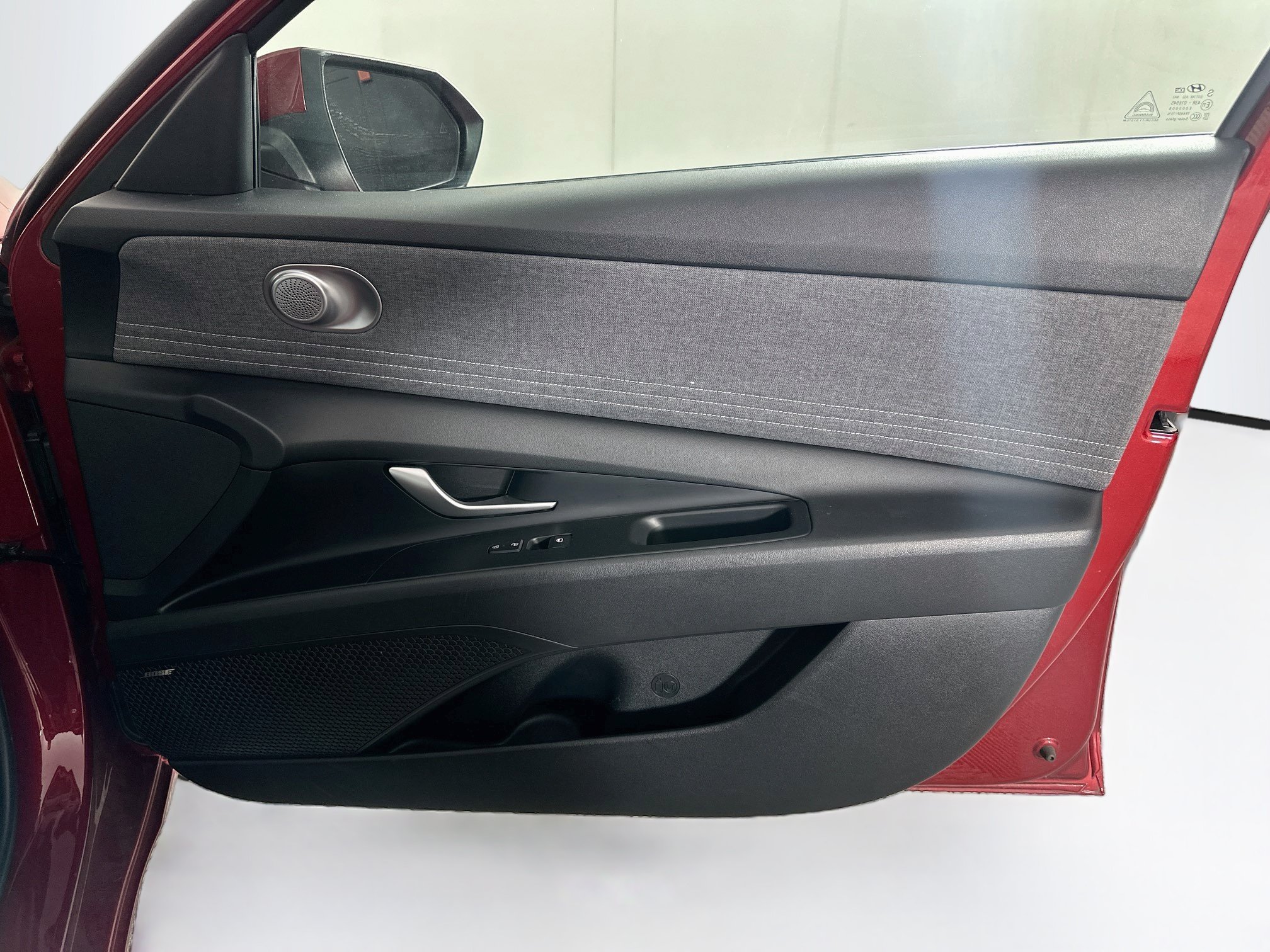 Used 2023 Hyundai Elantra Limited FWD image 32