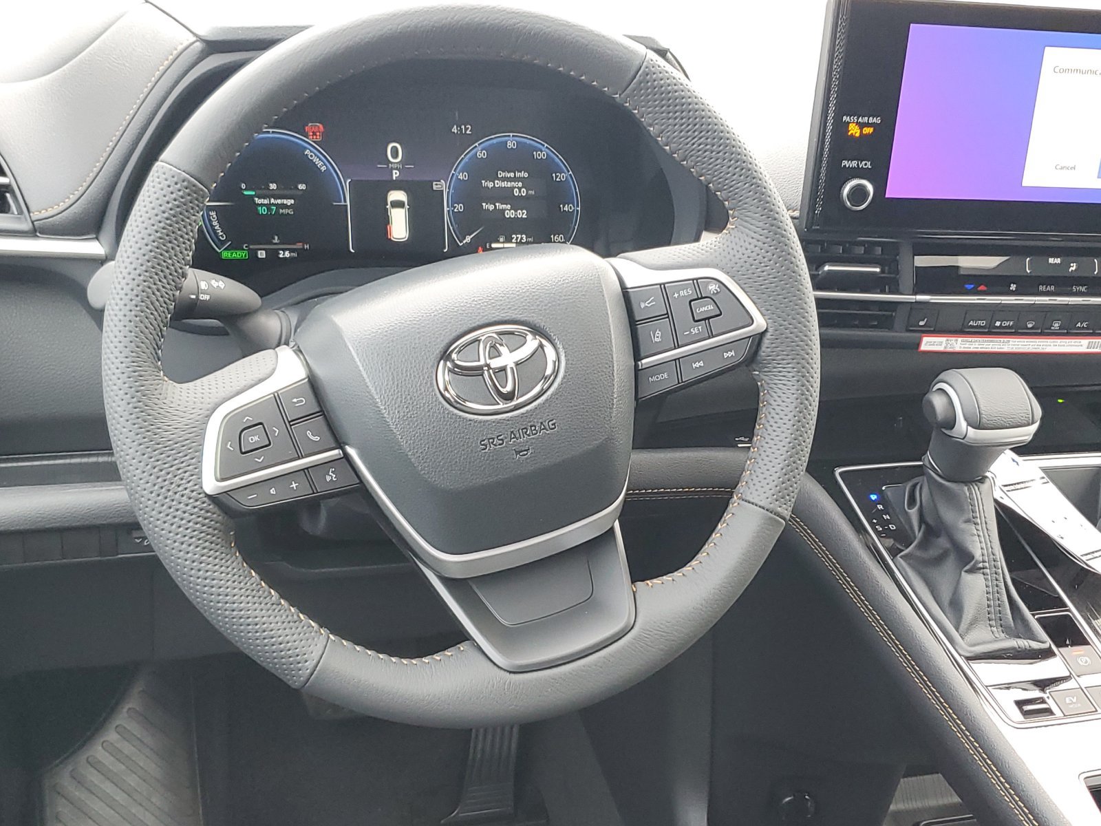 New 2026 Toyota Sienna XLE Woodland Edition AWD/4WD image 12
