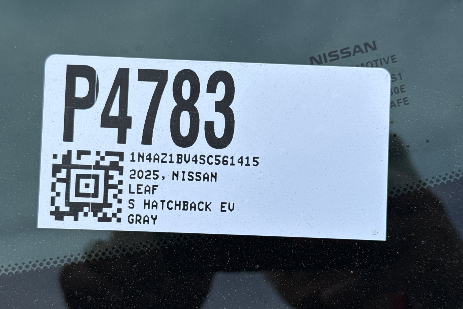 Used 2025 Nissan Leaf S FWD image 3