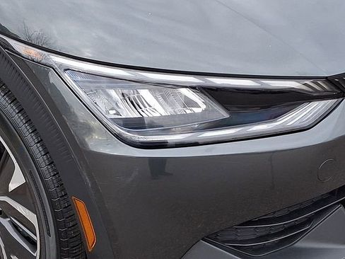 Used 2024 Kia EV6 Light image 11
