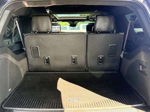 Used 2024 Cadillac Escalade ESV Sport Platinum w/ LPO, ONYX Package AWD/4WD image 39