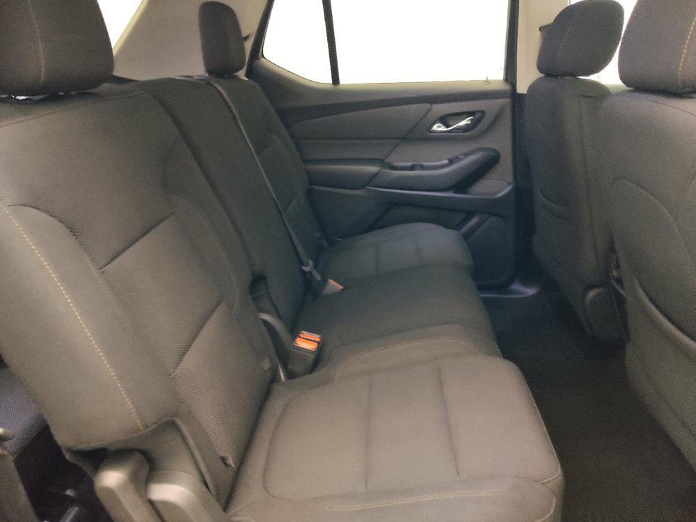 Used 2018 Chevrolet Traverse LS AWD/4WD image 19