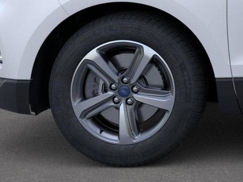 Certified 2024 Ford Edge SEL w/ Convenience Package image 19