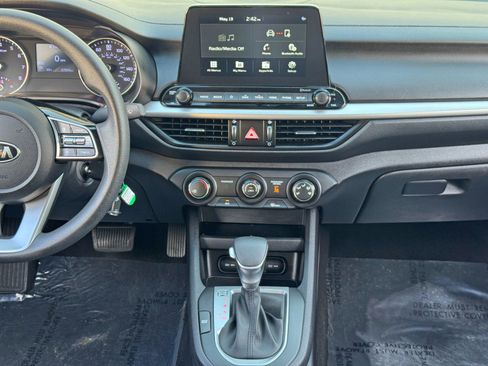 Used 2021 Kia Forte LXS FWD image 21
