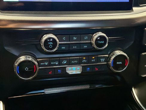 Used 2023 Ford F150 Raptor w/ Raptor Carbon Fiber Package image 10