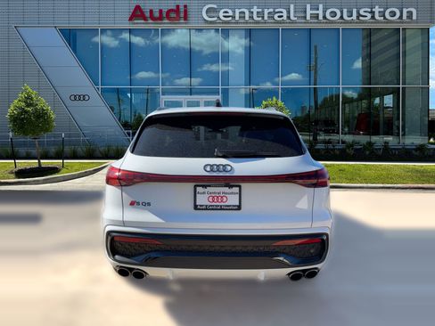 New 2025 Audi SQ5 Premium Plus image 10