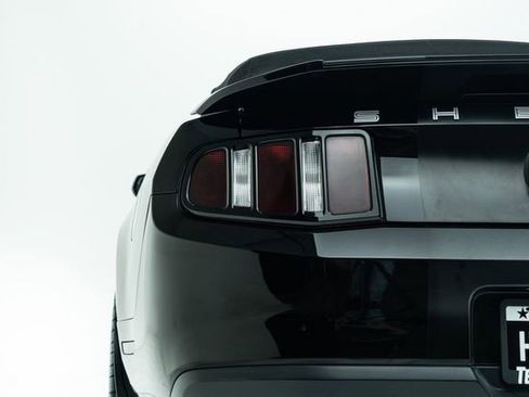 Used 2012 Ford Mustang Shelby GT500 w/ Electronics Pkg RWD image 18