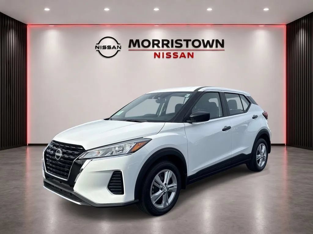 Used 2025 Nissan Kicks Play S FWD image 7