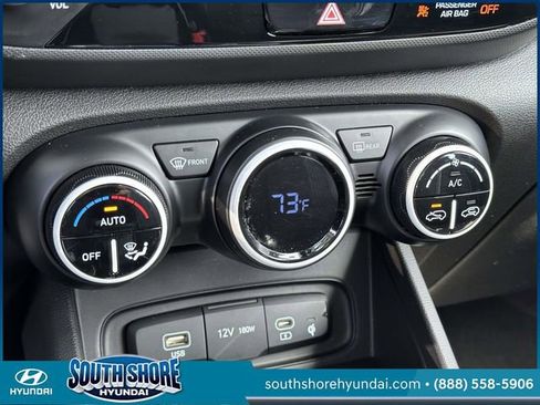 Certified 2023 Hyundai Venue Limited w/ Cargo Package image 30