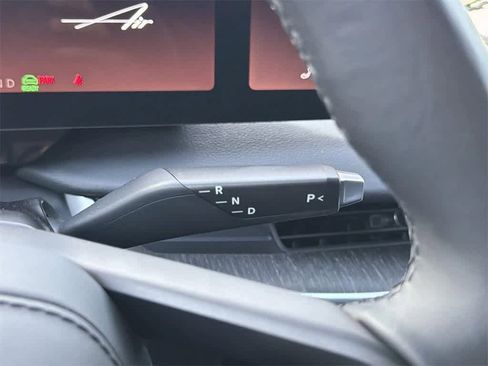 Used 2024 Lucid Air Touring image 17