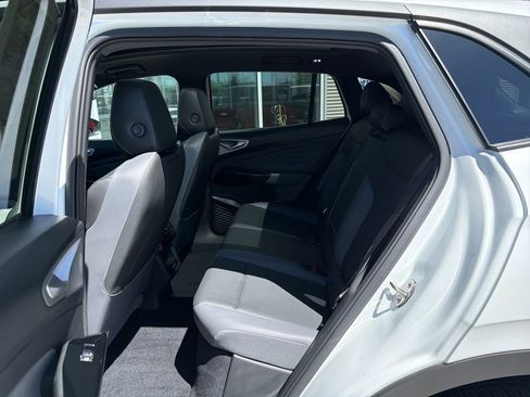 Certified 2023 Volkswagen ID.4 Pro S AWD/4WD image 14