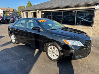 Used 2009 Toyota Camry LE image 1