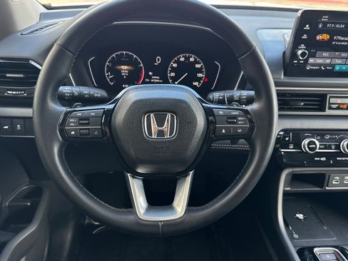 Certified 2023 Honda Pilot Touring image 31