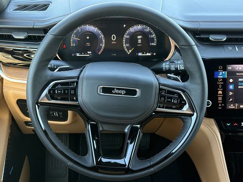 New 2026 Jeep Grand Cherokee L Summit AWD/4WD image 18