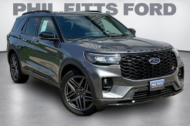Certified 2025 Ford Explorer ST AWD/4WD image 1