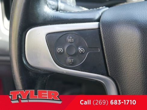 Used 2018 GMC Sierra 1500 SLE w/ SLE Value Package AWD/4WD image 30