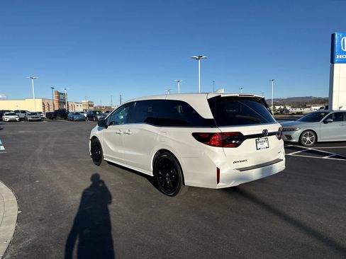 New 2026 Honda Odyssey Sport-L image 6