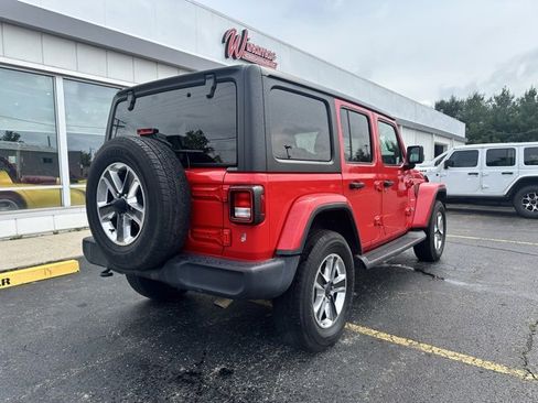 Used 2020 Jeep Wrangler Unlimited Sahara image 10