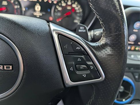 Used 2020 Chevrolet Camaro SS RWD image 35
