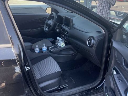 Used 2022 Hyundai Kona SE AWD/4WD image 16