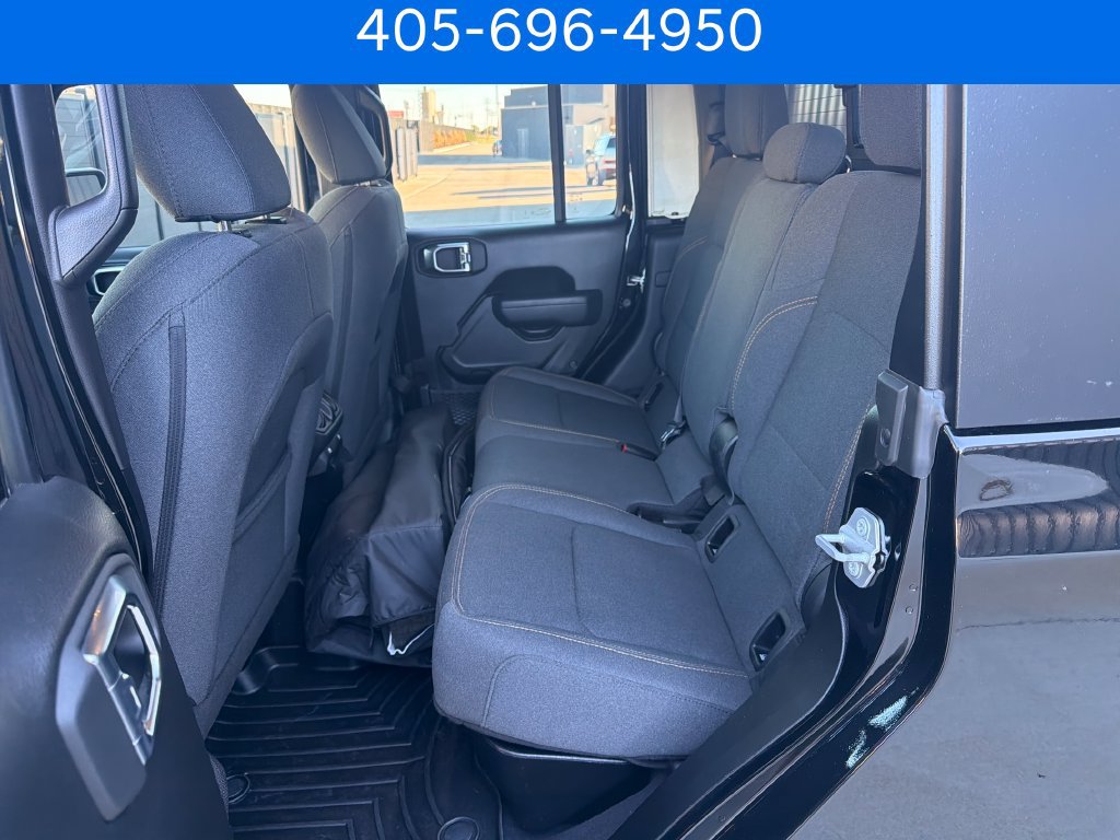 Used 2025 Jeep Gladiator Sport AWD/4WD image 18