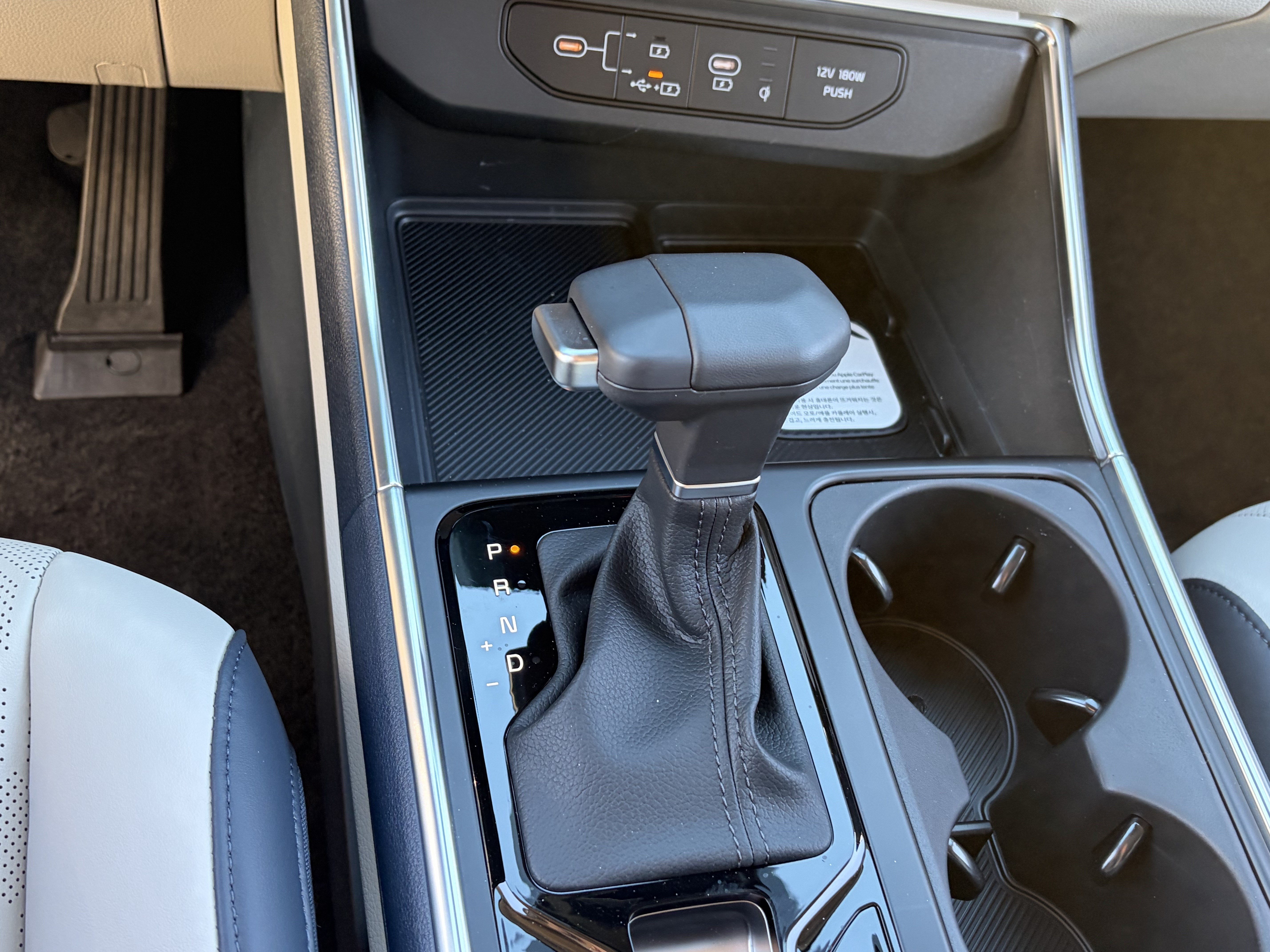 New 2026 Kia Carnival EX FWD image 29