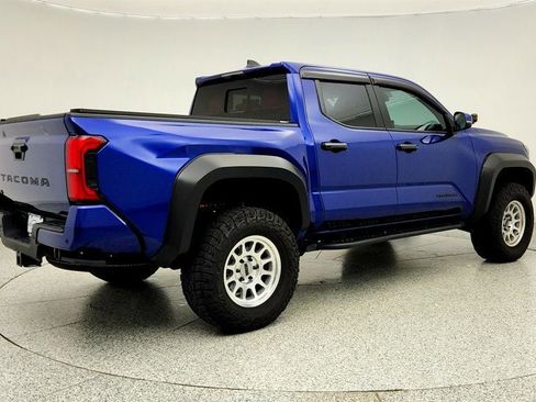 Used 2024 Toyota Tacoma TRD Sport w/ TRD Sport Upgrade Package AWD/4WD image 5