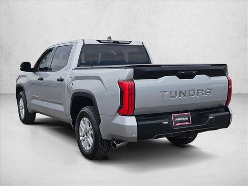 Used 2022 Toyota Tundra SR5 w/ Convenience Package RWD image 7