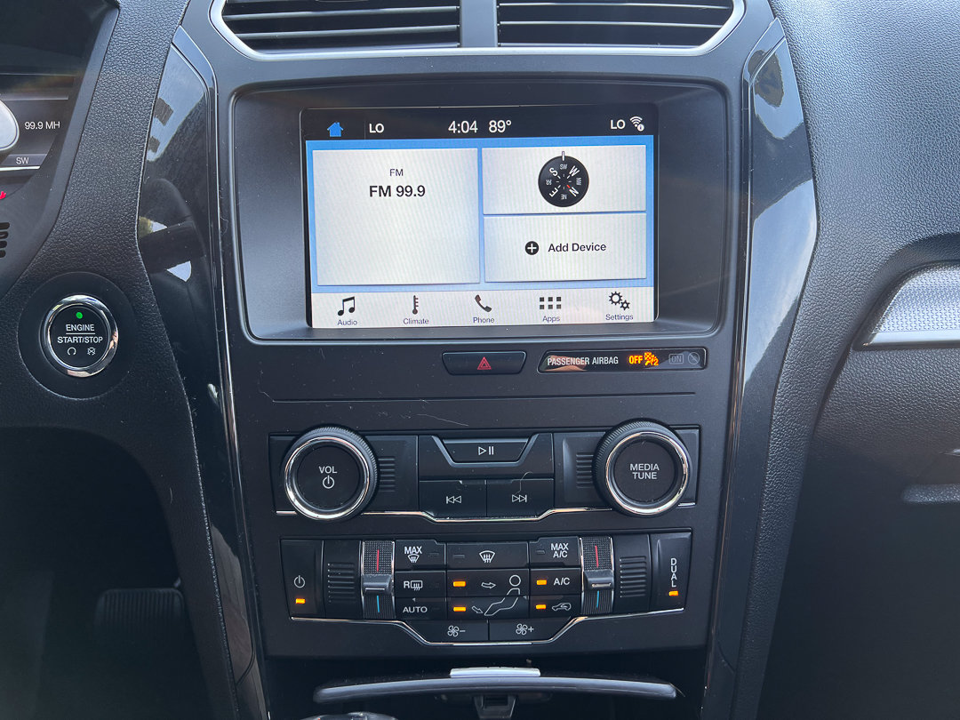 Used 2018 Ford Explorer XLT w/ Equipment Group 201A FWD image 22