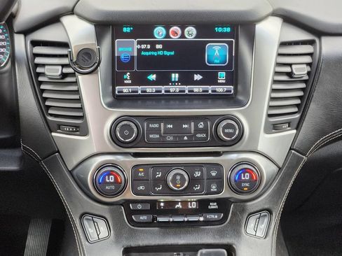 Used 2015 Chevrolet Suburban LT AWD/4WD image 21