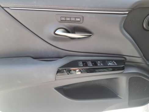 Used 2023 Lexus ES 350 F Sport w/ Accessory Package (Z1) FWD image 20