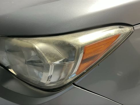 Used 2015 Subaru Forester 2.5i Premium w/ All-Weather Package AWD/4WD image 7