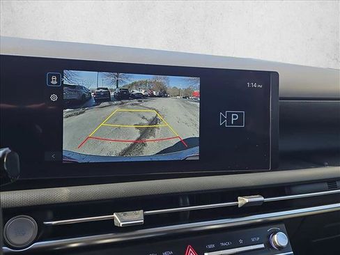 Certified 2025 Hyundai Tucson SE image 12